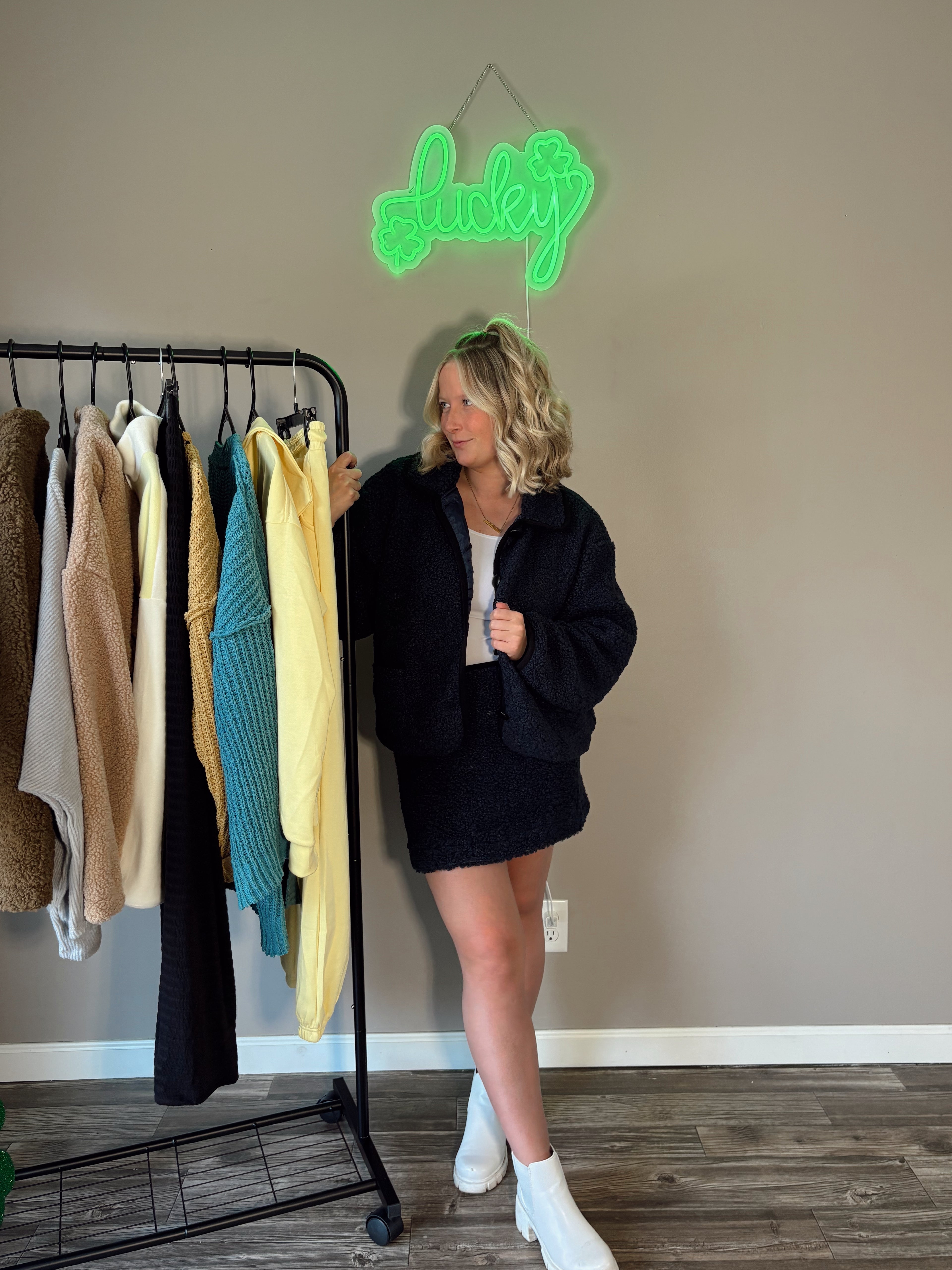 Halle in Navy Dreams