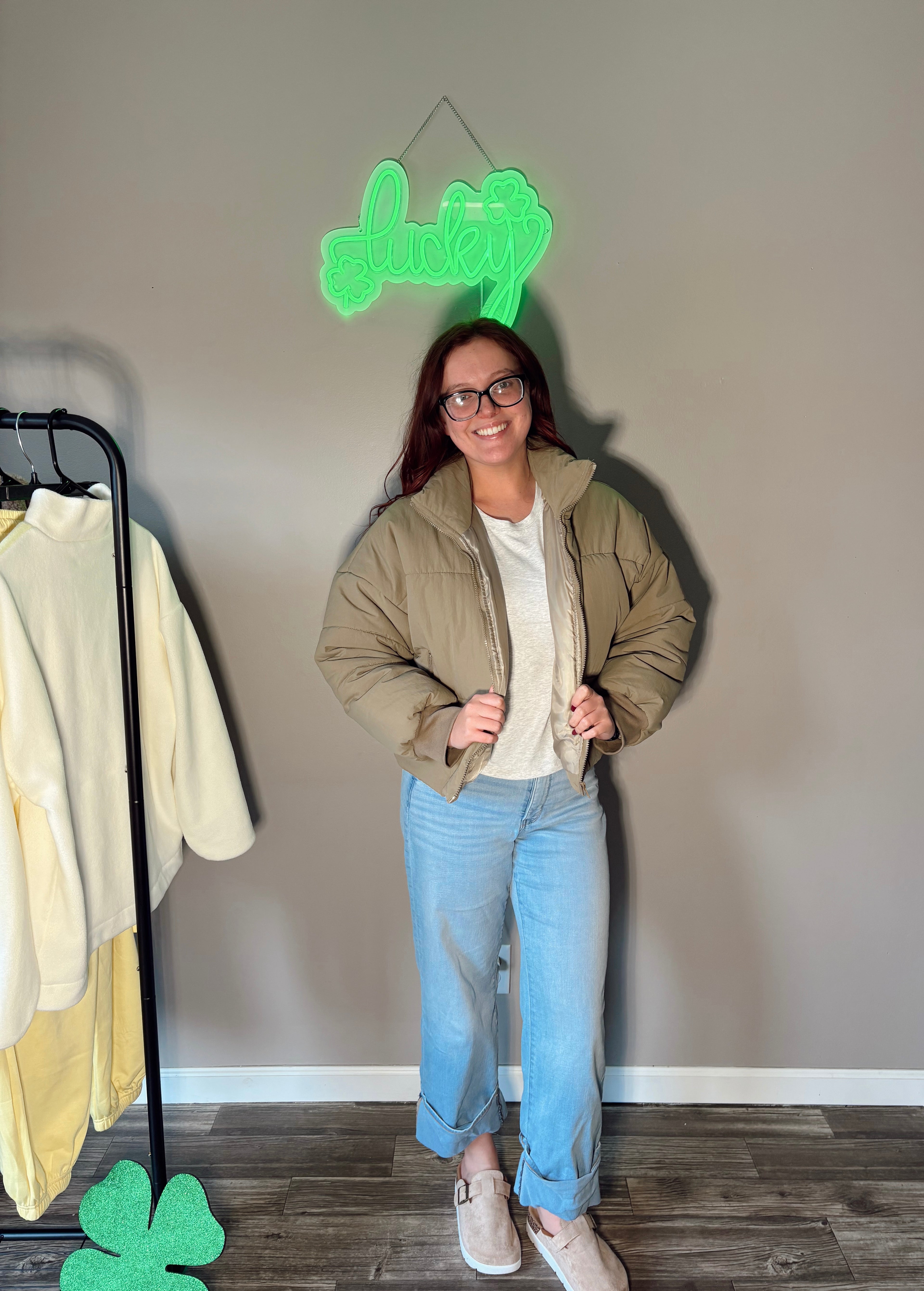 Sierra in Espresso Air