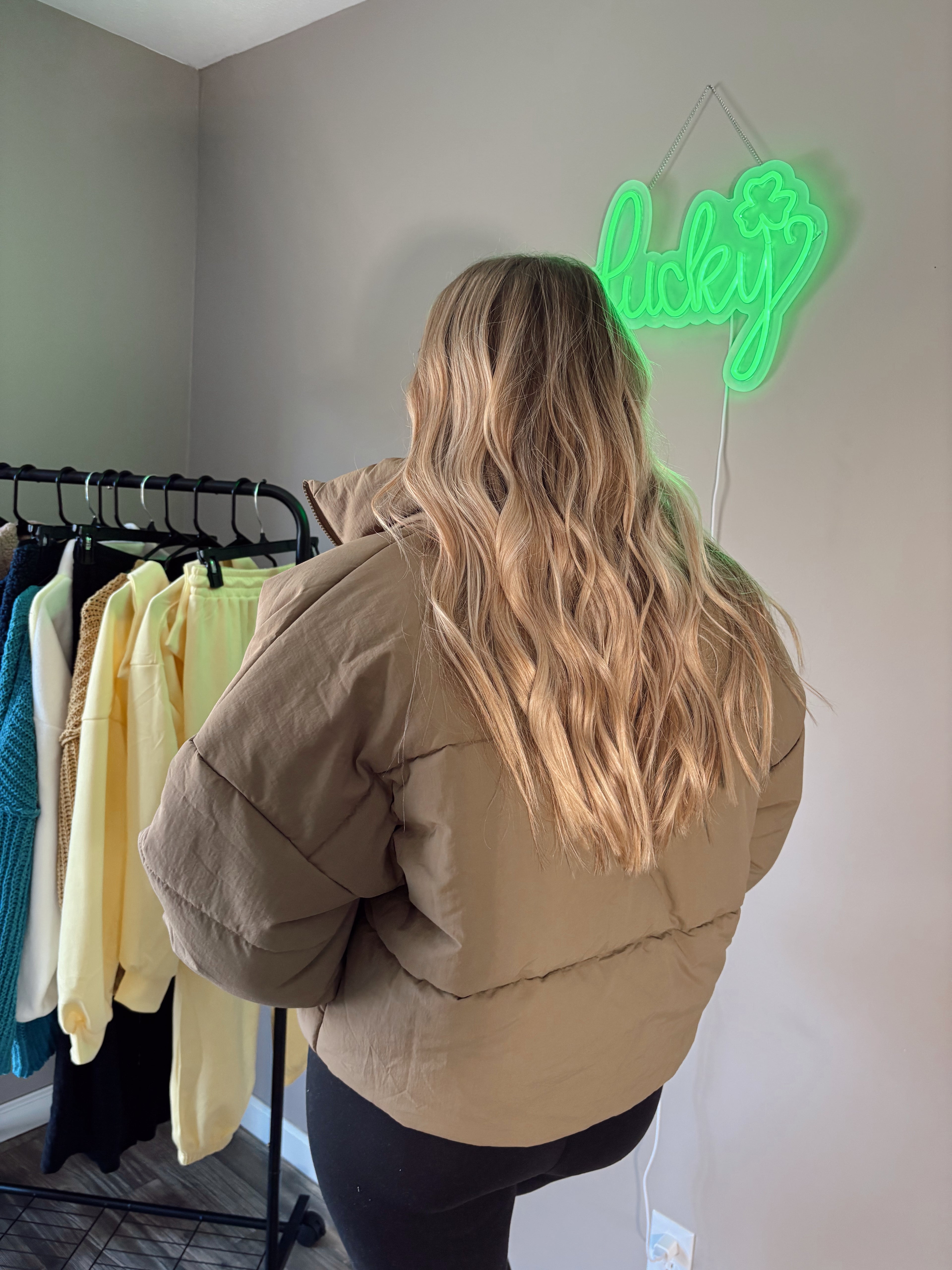 Sierra in Espresso Air