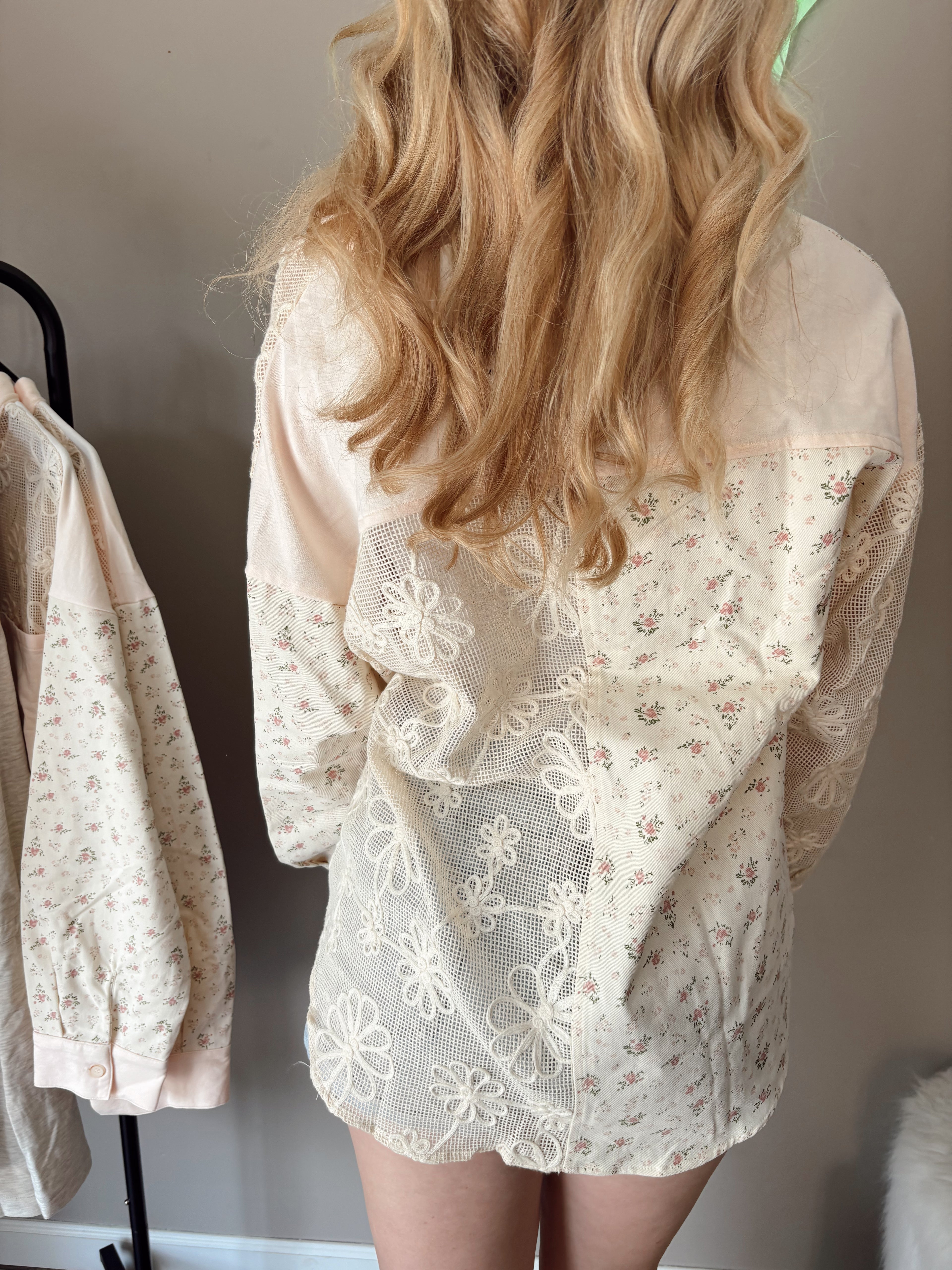 Rosy Ridge Button up